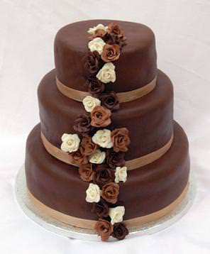 Wedding cake with belgium chocolate roses