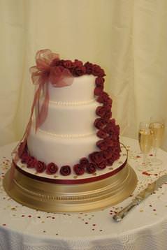 Roses Wedding Cake