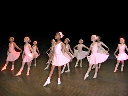 Lower junior ballet class