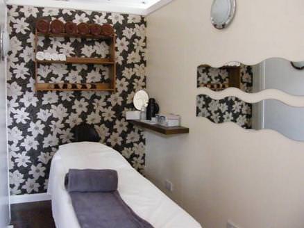 One of our 5 salon treatment rooms.