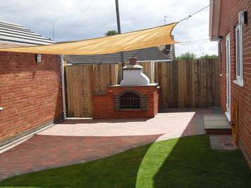 landscaped garden including blockpaving