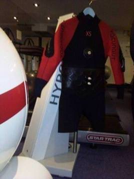 neoprene suit with the vacunaut