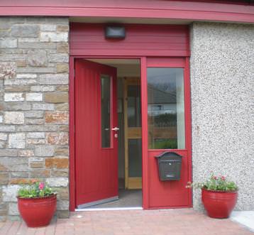 Centre front door