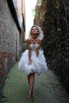 Ostrich feather short wedding dress