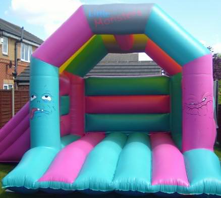 Bouncy Buddies, castle with side