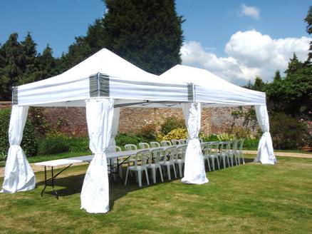 2 x mini-marquees with drapes