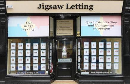 Jigsaw Shop front