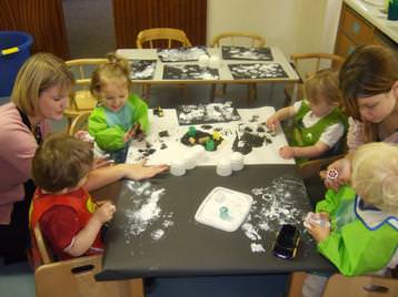 learning about colours - black and white 