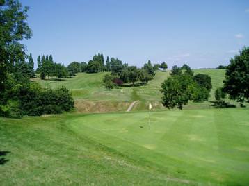 16th hole - tricky par 3